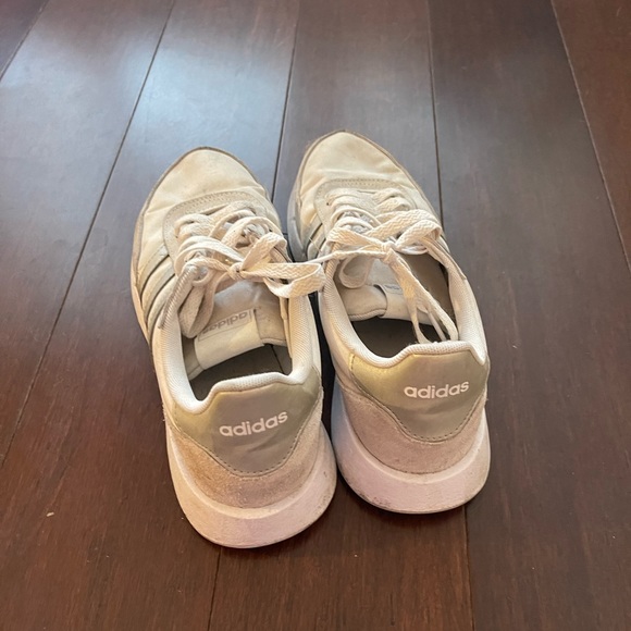 Adidas - Picture 2 of 4